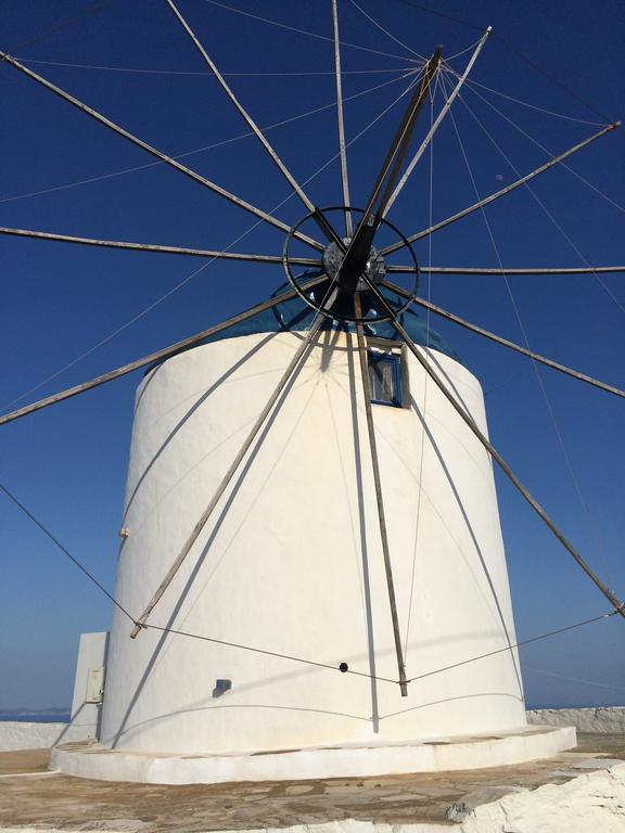 Windmill Villas Artemonas Eksteriør billede